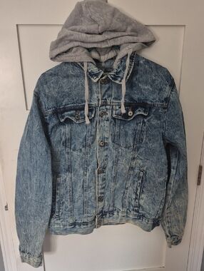 Urban Heritage Light Blue Acid Wash Denim Jacket with Gray Hood